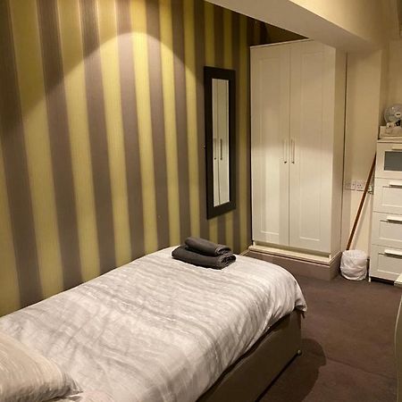 The Stag Hotel Northwood  Bagian luar foto