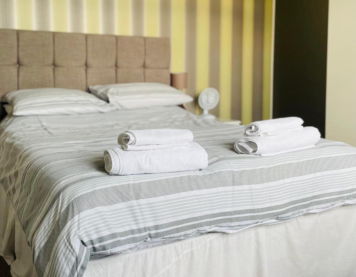 The Stag Hotel Northwood  Bagian luar foto