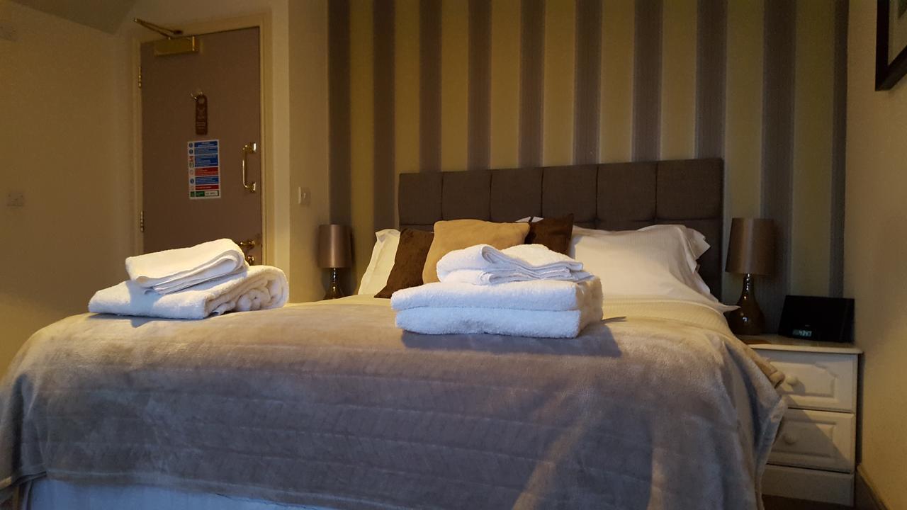 The Stag Hotel Northwood  Bagian luar foto